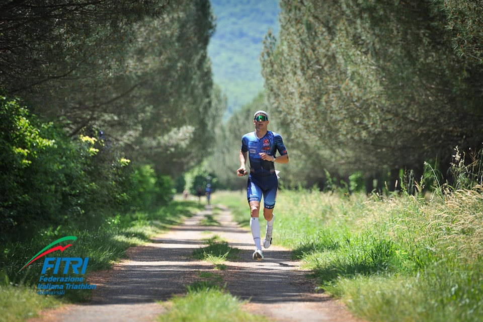 C.I. TRIATHLON MEDIO 18