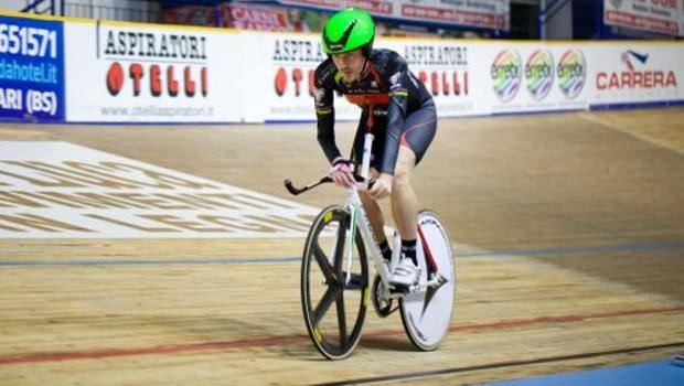 Carvani Minetti è Record Mondiale dell'Ora!