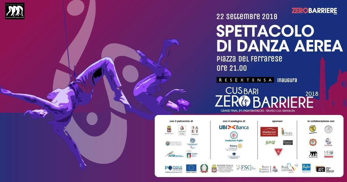  spettacolo di danza aerea a Bari per Zero Barriere