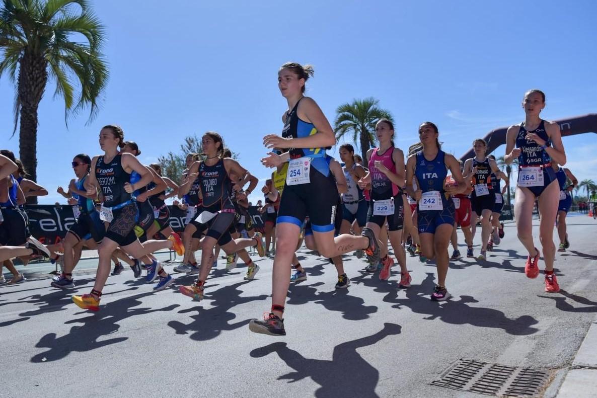 images/puglia/medium/aquathlon_giovani.jpg