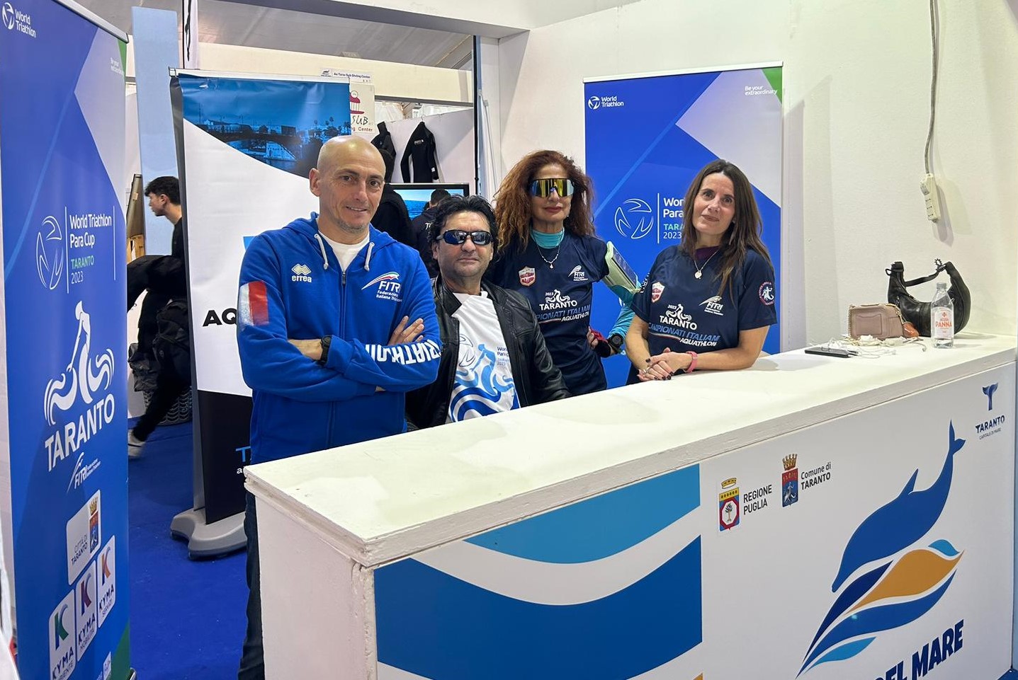 Il triathlon in mostra alla Fiera del Mare con lo stand del Triathlon Taranto