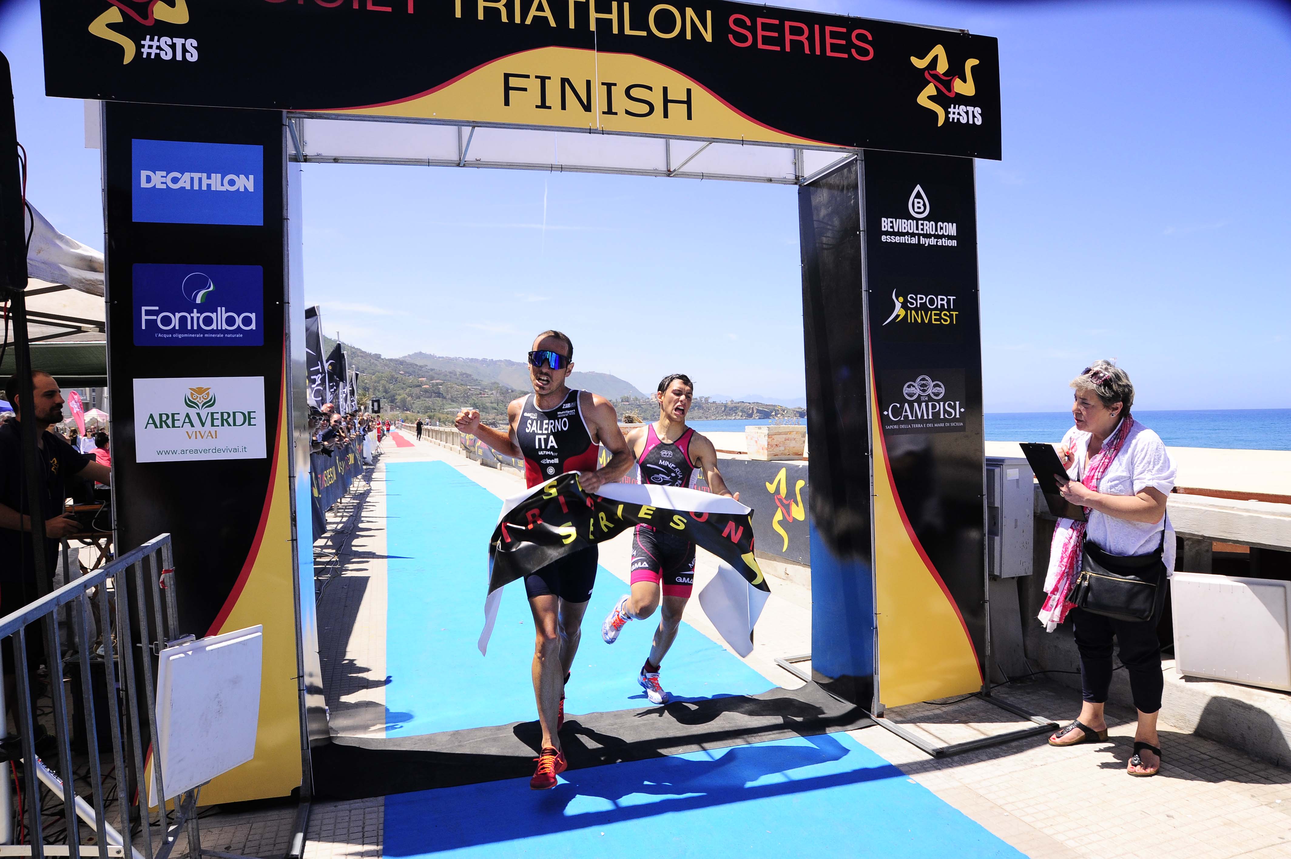 SICILY TRIATHLON SERIES: L’AUGUSTANO SALERNO S’IMPONE AL FOTO FINISH SUL CATANESE ENRICO SCHIAVINO